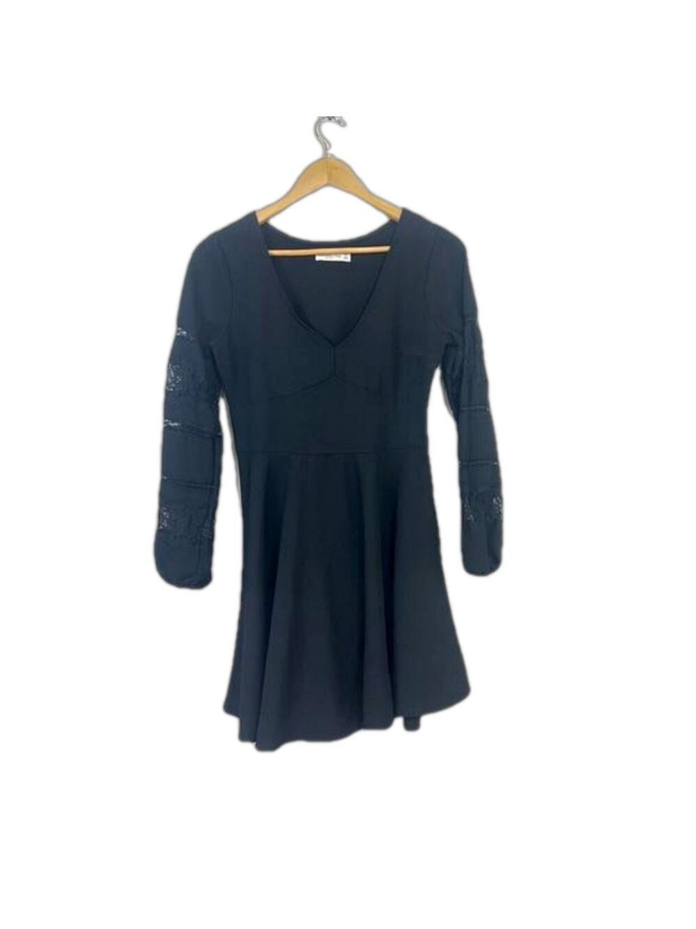 Abercrombie & Fitch Fit & Flare Dress Sz M Womans Black V-Neck Long Sleeve Lace